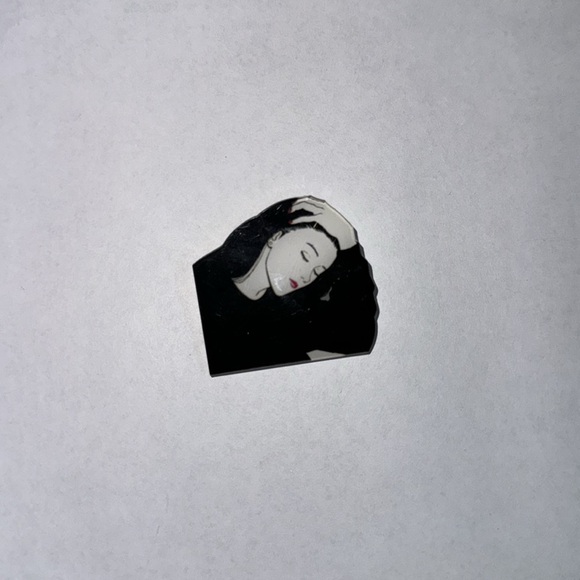 Fashion pin - free with a purchase of an item - Picture 5 of 7